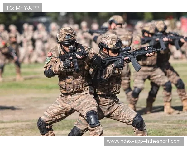 战队战术风格调整带来比赛观感变化，战术队形变化